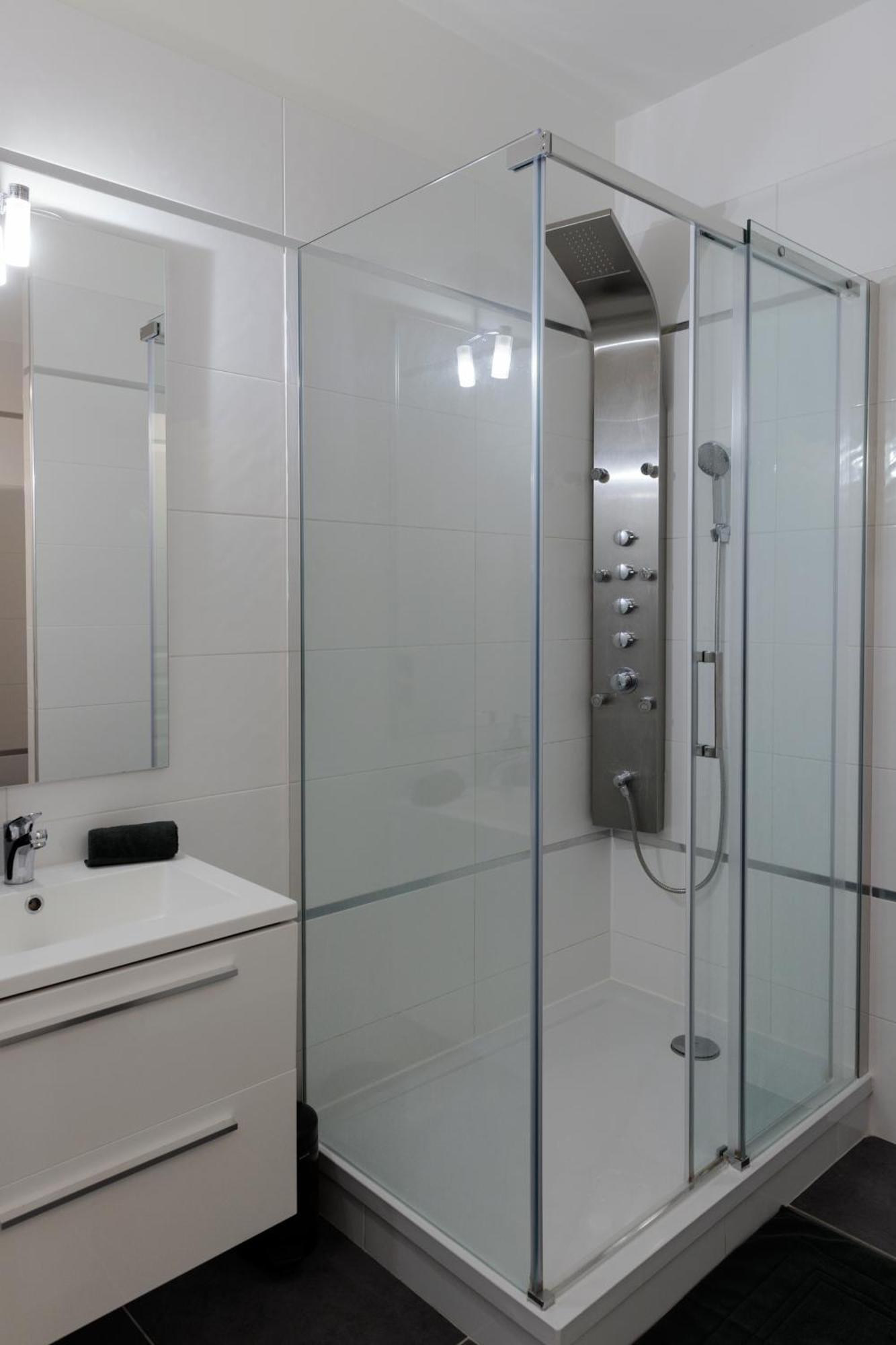 Manhattan Loft - Centre - 5 Mn A Pied Gare - Parking Prive - Patio Troyes Ngoại thất bức ảnh